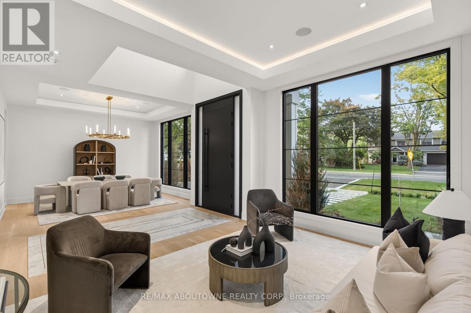












146 THIRD LINE

,
Oakville (BR Bronte),




Ontario
L6L3Z8


