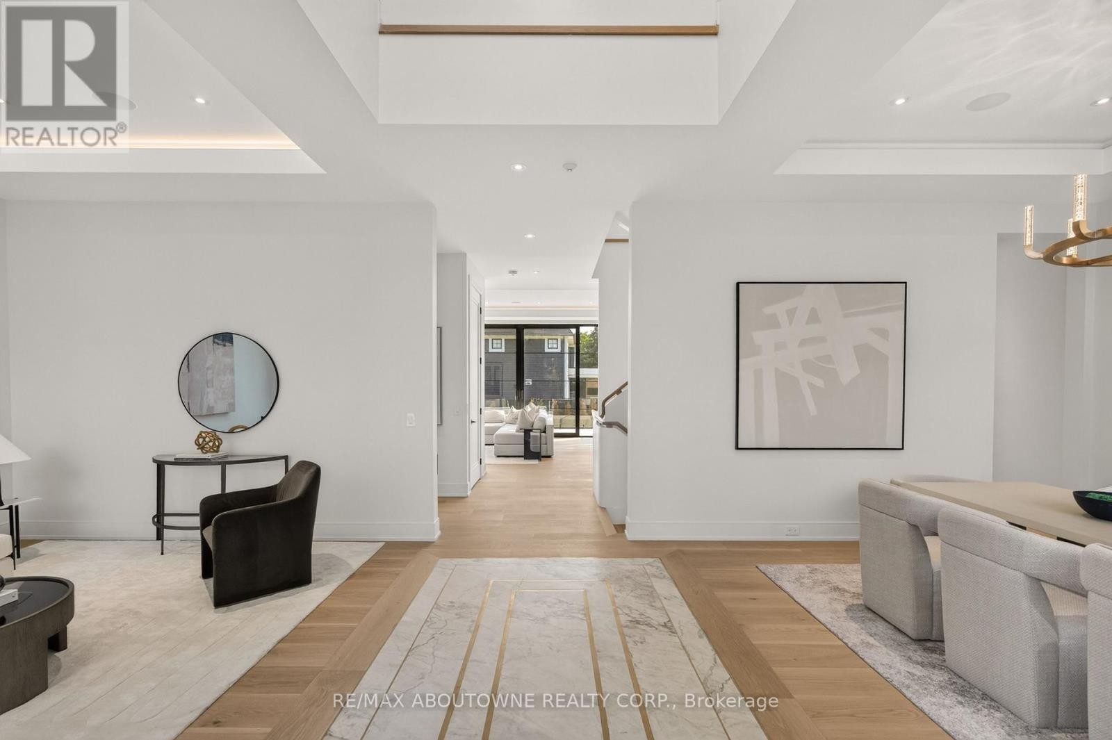 












146 THIRD LINE

,
Oakville (BR Bronte),




Ontario
L6L3Z8

