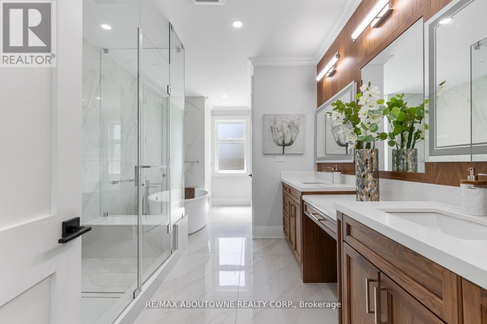 












455 SAMFORD PLACE

,
Oakville (WO West),




Ontario
L6L4E7


