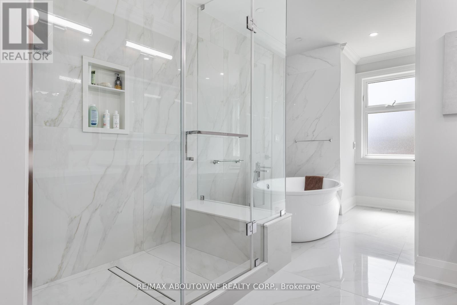 












455 SAMFORD PLACE

,
Oakville (WO West),




Ontario
L6L4E7


