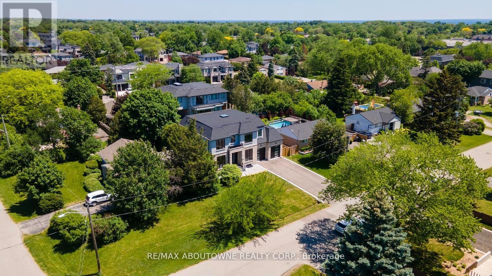 












455 SAMFORD PLACE

,
Oakville (WO West),




Ontario
L6L4E7

