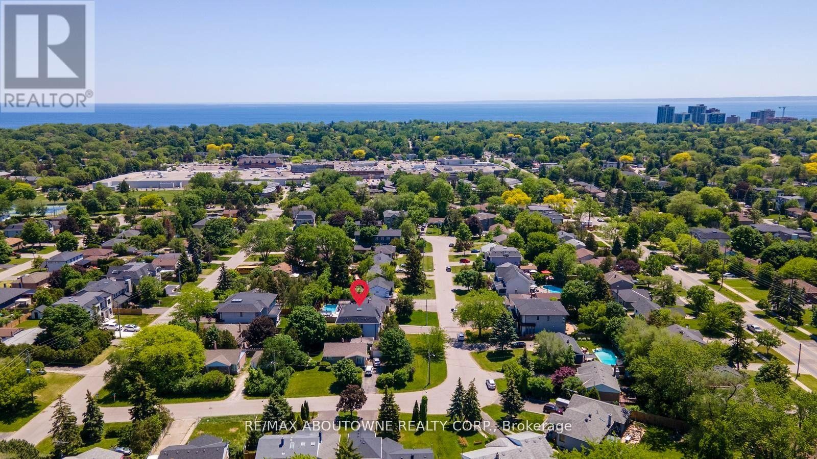 












455 SAMFORD PLACE

,
Oakville (WO West),




Ontario
L6L4E7

