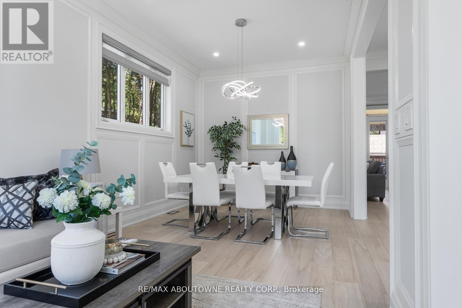 












455 SAMFORD PLACE

,
Oakville (WO West),




Ontario
L6L4E7

