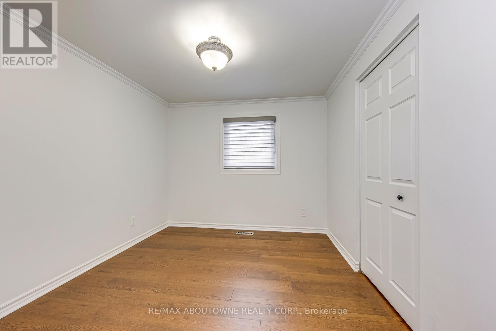 












2565 WINDJAMMER ROAD

,
Mississauga (Erin Mills),




Ontario
L5L1H7

