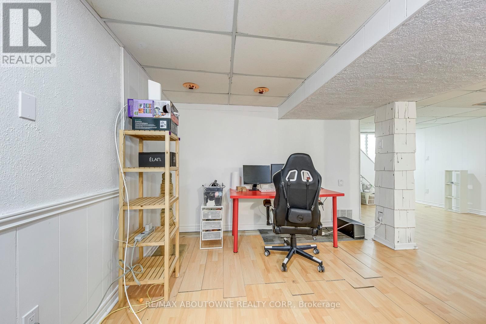 












2565 WINDJAMMER ROAD

,
Mississauga (Erin Mills),




Ontario
L5L1H7

