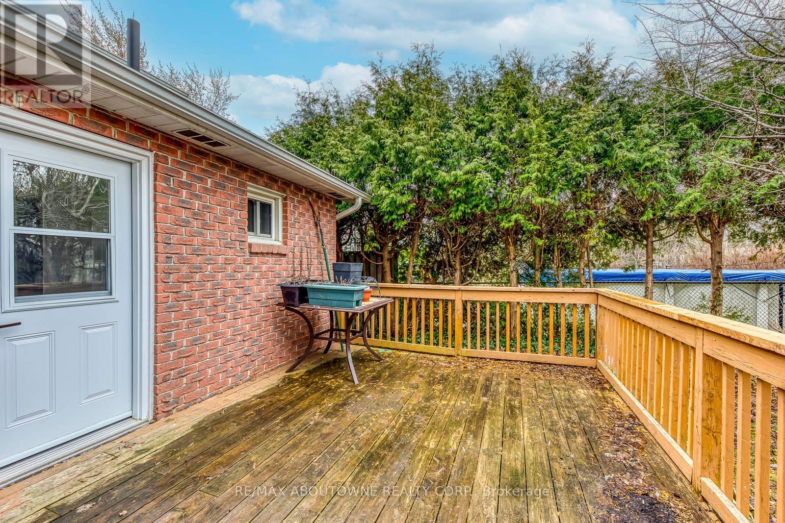 












2565 WINDJAMMER ROAD

,
Mississauga (Erin Mills),




Ontario
L5L1H7

