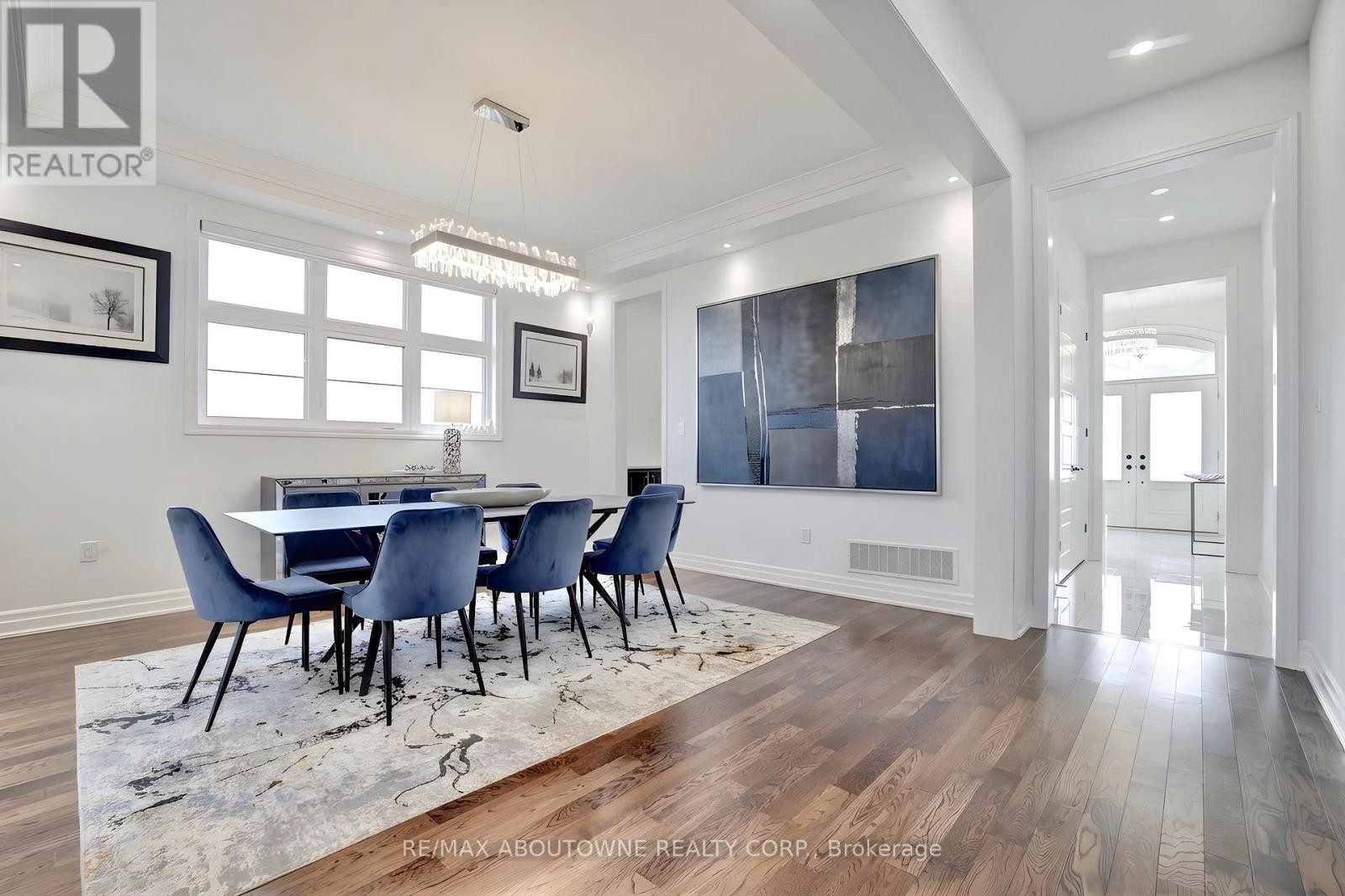 












1416 FORD STRATHY CRESCENT S

,
Oakville (JM Joshua Meadows),




Ontario
L6H6E3

