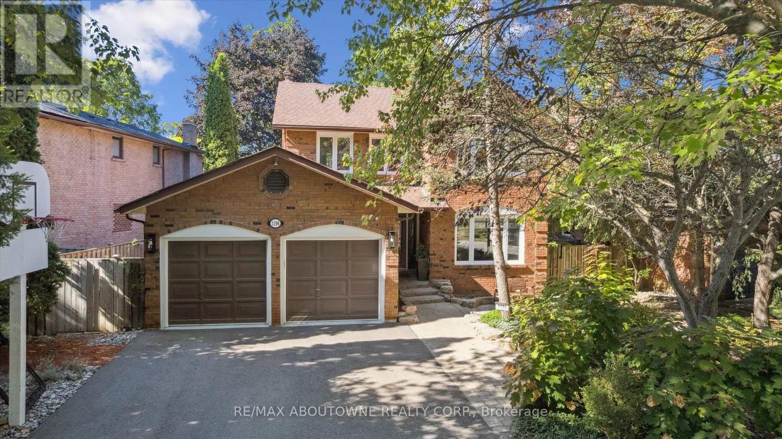 












1194 QUEEN VICTORIA AVENUE

,
Mississauga (Lorne Park),




Ontario
L5H3H3

