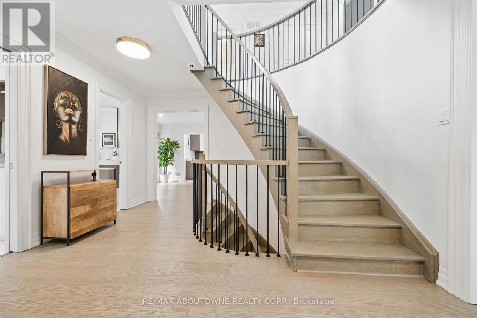 












1194 QUEEN VICTORIA AVENUE

,
Mississauga (Lorne Park),




Ontario
L5H3H3

