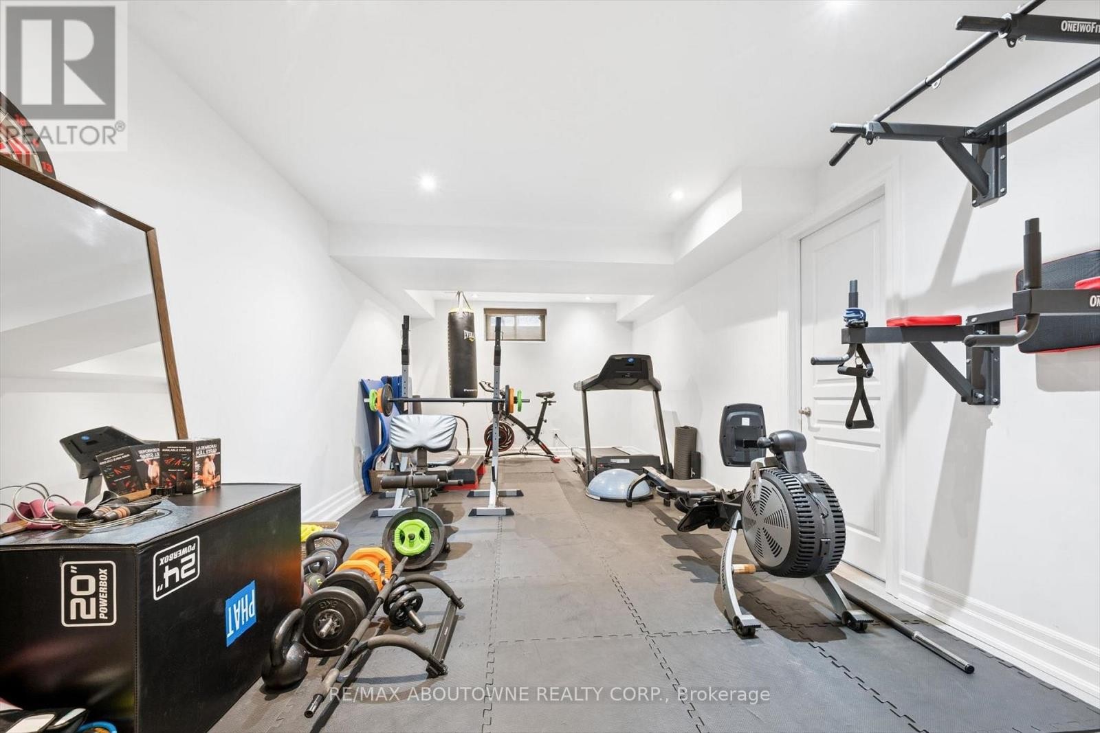 












1194 QUEEN VICTORIA AVENUE

,
Mississauga (Lorne Park),




Ontario
L5H3H3

