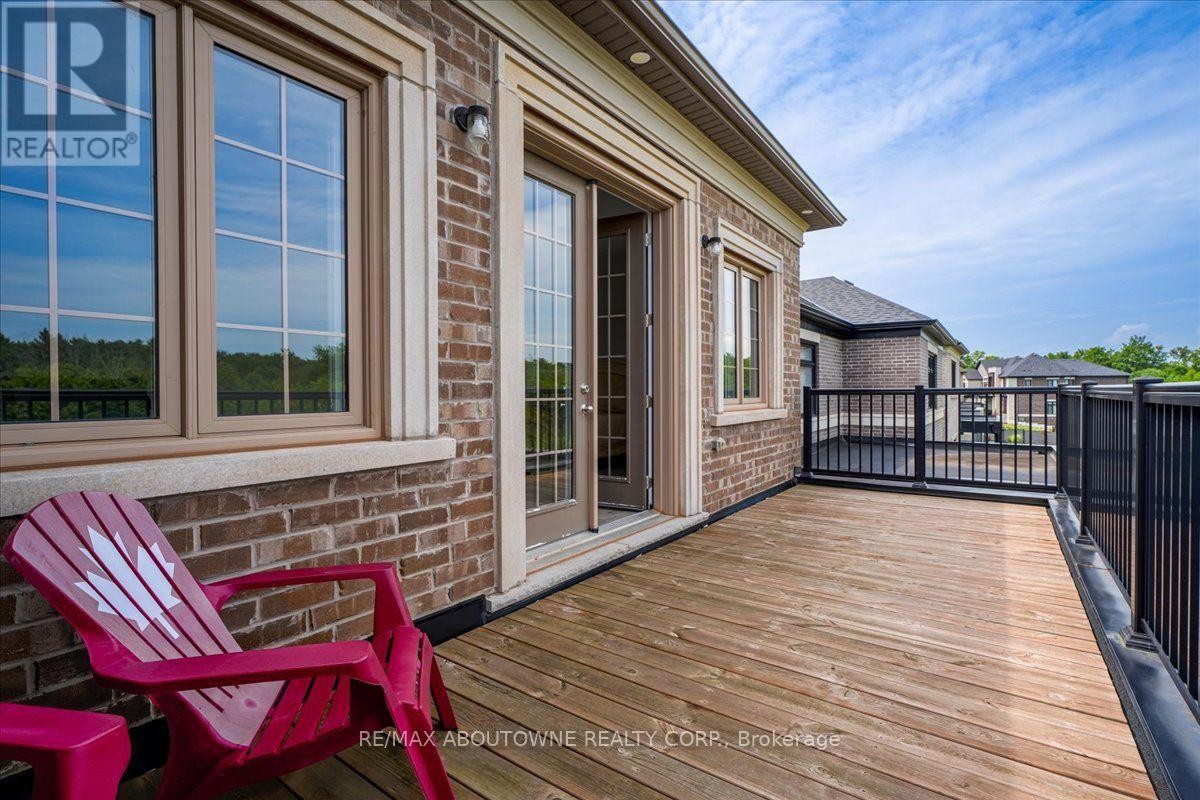












2359 SAW WHET BOULEVARD

,
Oakville (GA Glen Abbey),




Ontario
L6M5M8

