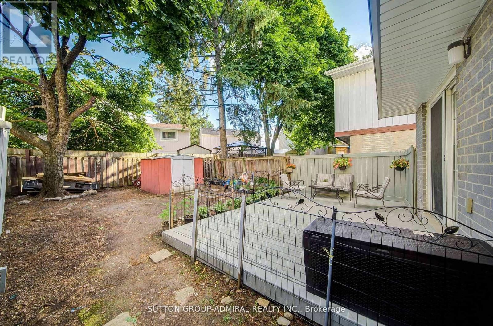 












4 HILDA COURT

,
Brampton (Central Park),




Ontario
L6S2C1

