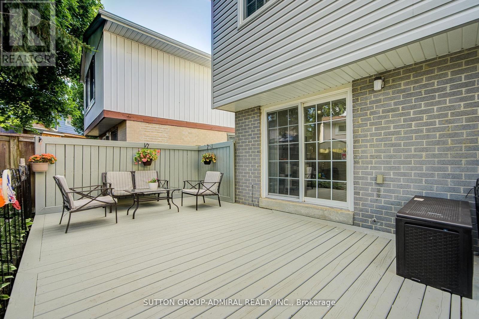 












4 HILDA COURT

,
Brampton (Central Park),




Ontario
L6S2C1

