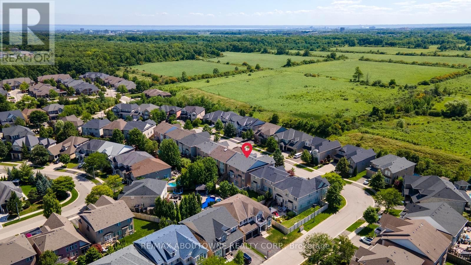 












3308 LIPTAY AVENUE

,
Oakville (BC Bronte Creek),




Ontario
L6M0N1

