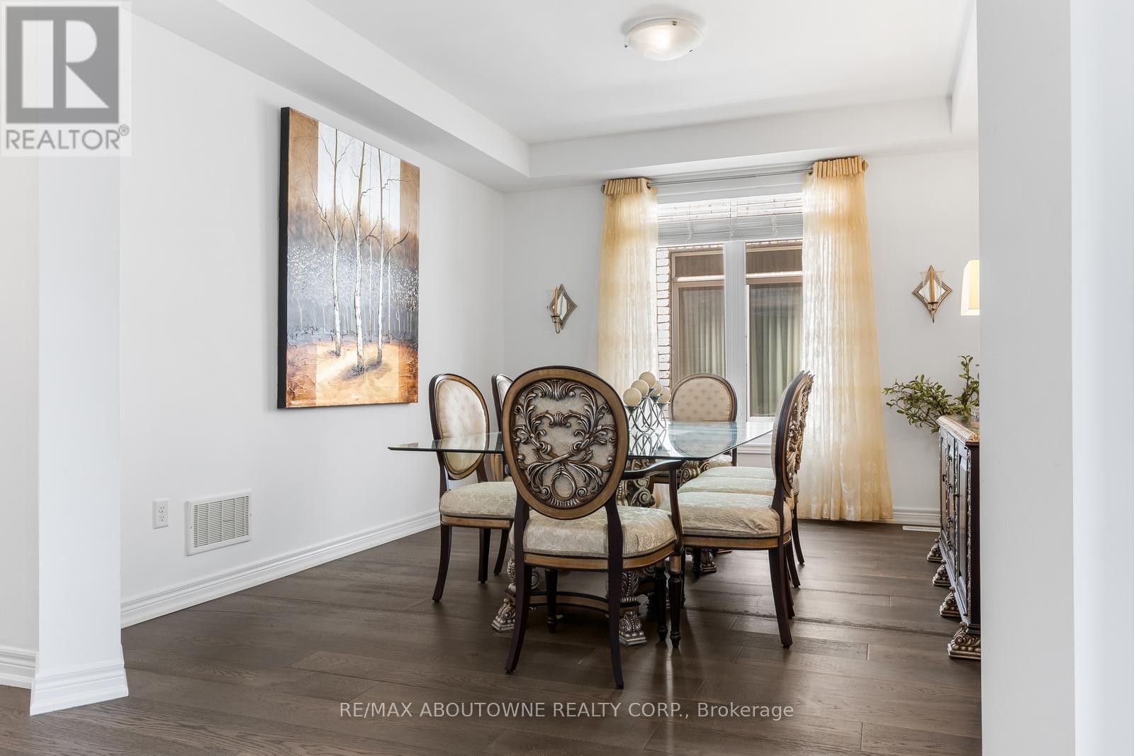 












3308 LIPTAY AVENUE

,
Oakville (BC Bronte Creek),




Ontario
L6M0N1

