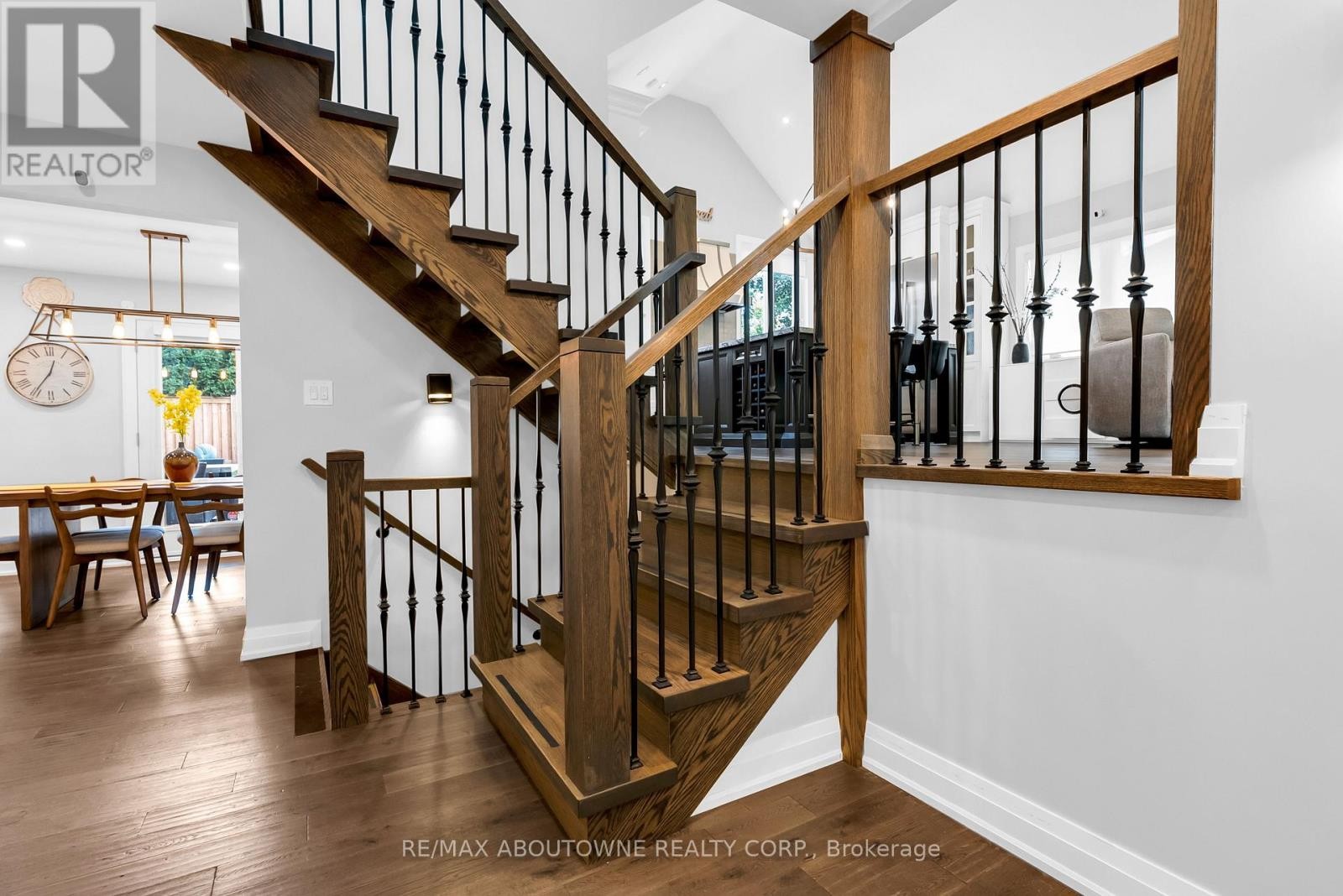 












428 BROOKMILL ROAD

,
Oakville (FD Ford),




Ontario
L6J5K5

