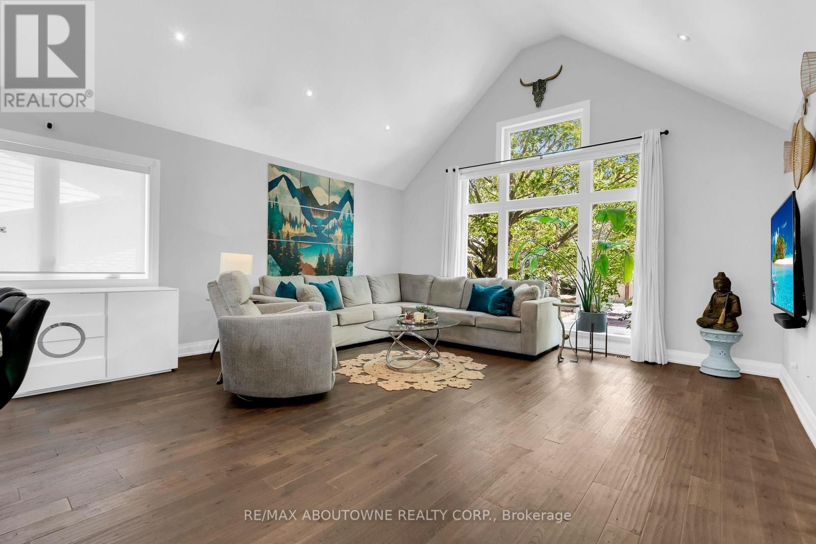 












428 BROOKMILL ROAD

,
Oakville (FD Ford),




Ontario
L6J5K5

