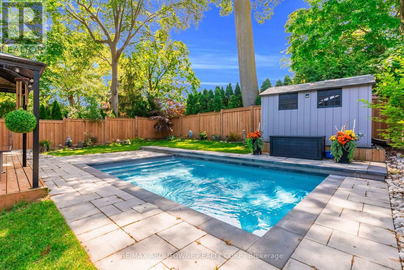 












428 BROOKMILL ROAD

,
Oakville (FD Ford),




Ontario
L6J5K5


