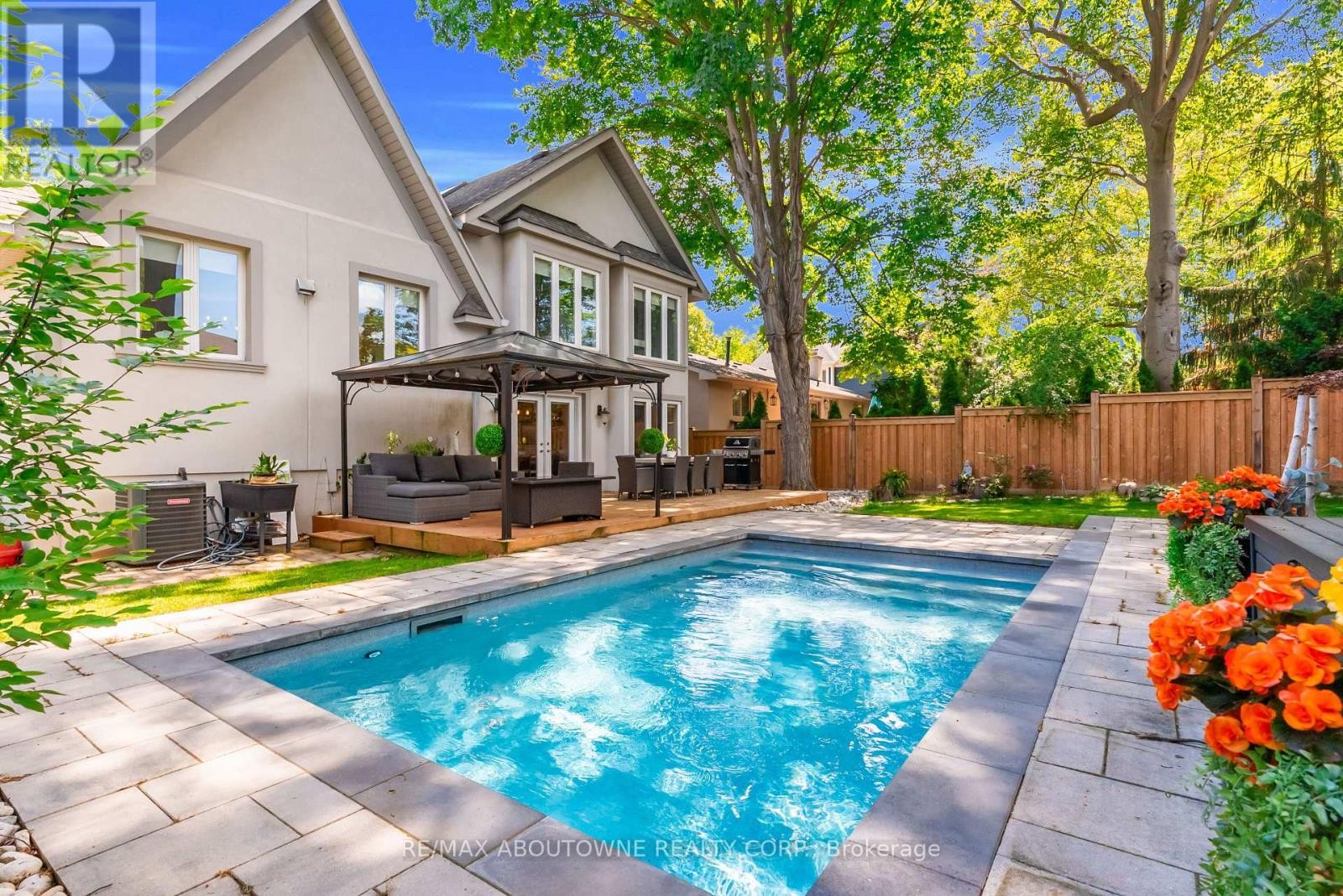 












428 BROOKMILL ROAD

,
Oakville (FD Ford),




Ontario
L6J5K5

