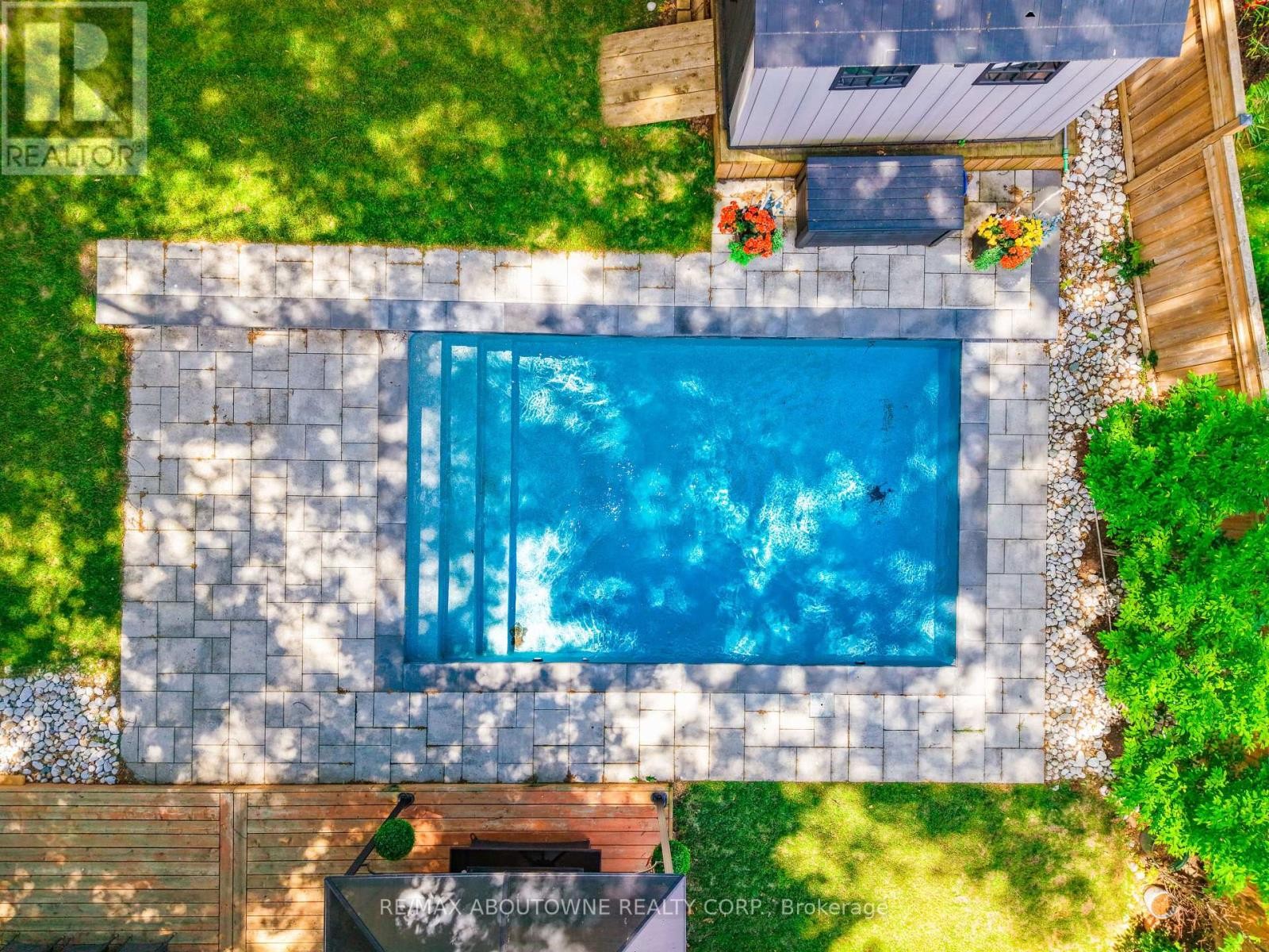 












428 BROOKMILL ROAD

,
Oakville (FD Ford),




Ontario
L6J5K5


