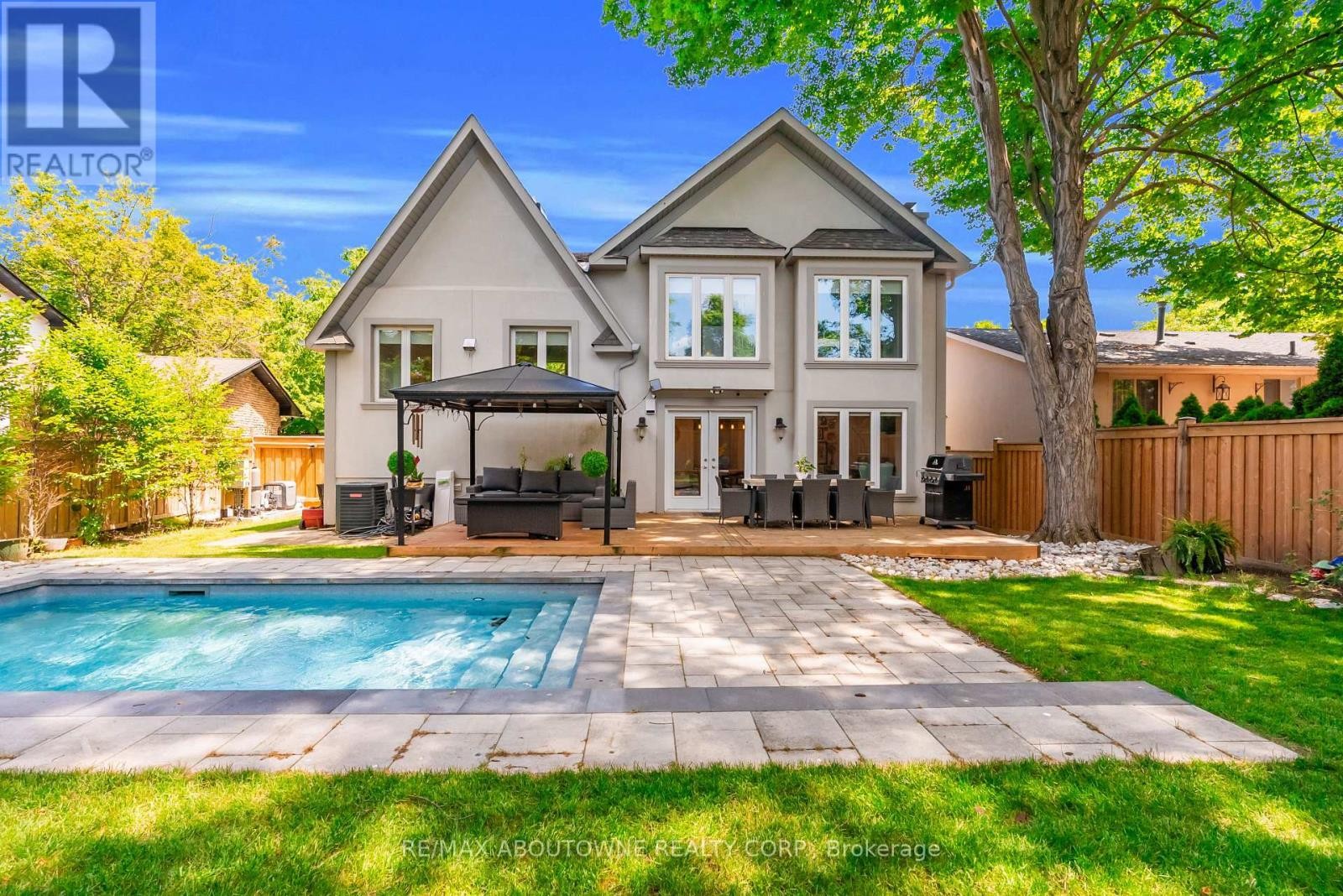 












428 BROOKMILL ROAD

,
Oakville (FD Ford),




Ontario
L6J5K5

