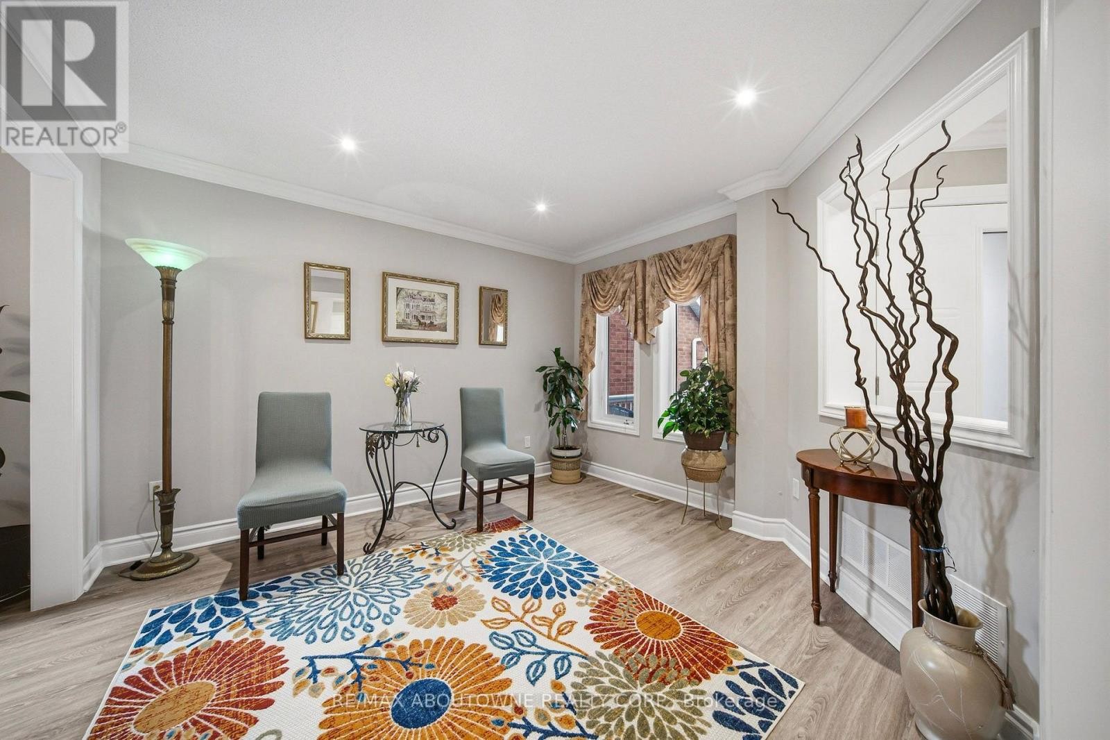












5184 RED BRUSH DRIVE

,
Mississauga (Hurontario),




Ontario
L4Z3Z8


