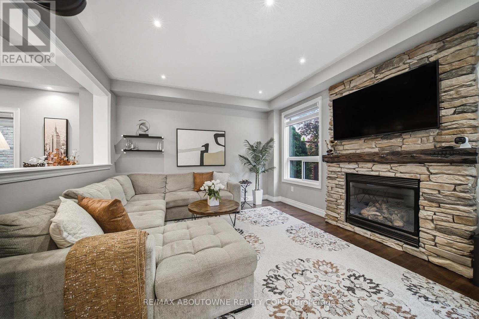 












3408 HIDEAWAY PLACE

,
Mississauga (Churchill Meadows),




Ontario
L5M0A7

