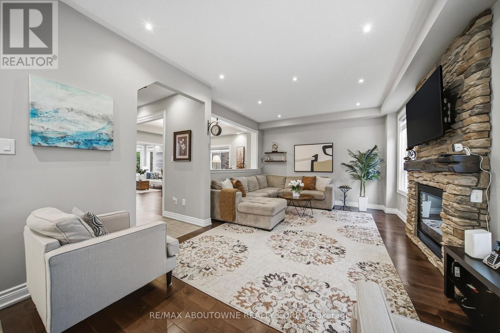 












3408 HIDEAWAY PLACE

,
Mississauga (Churchill Meadows),




Ontario
L5M0A7

