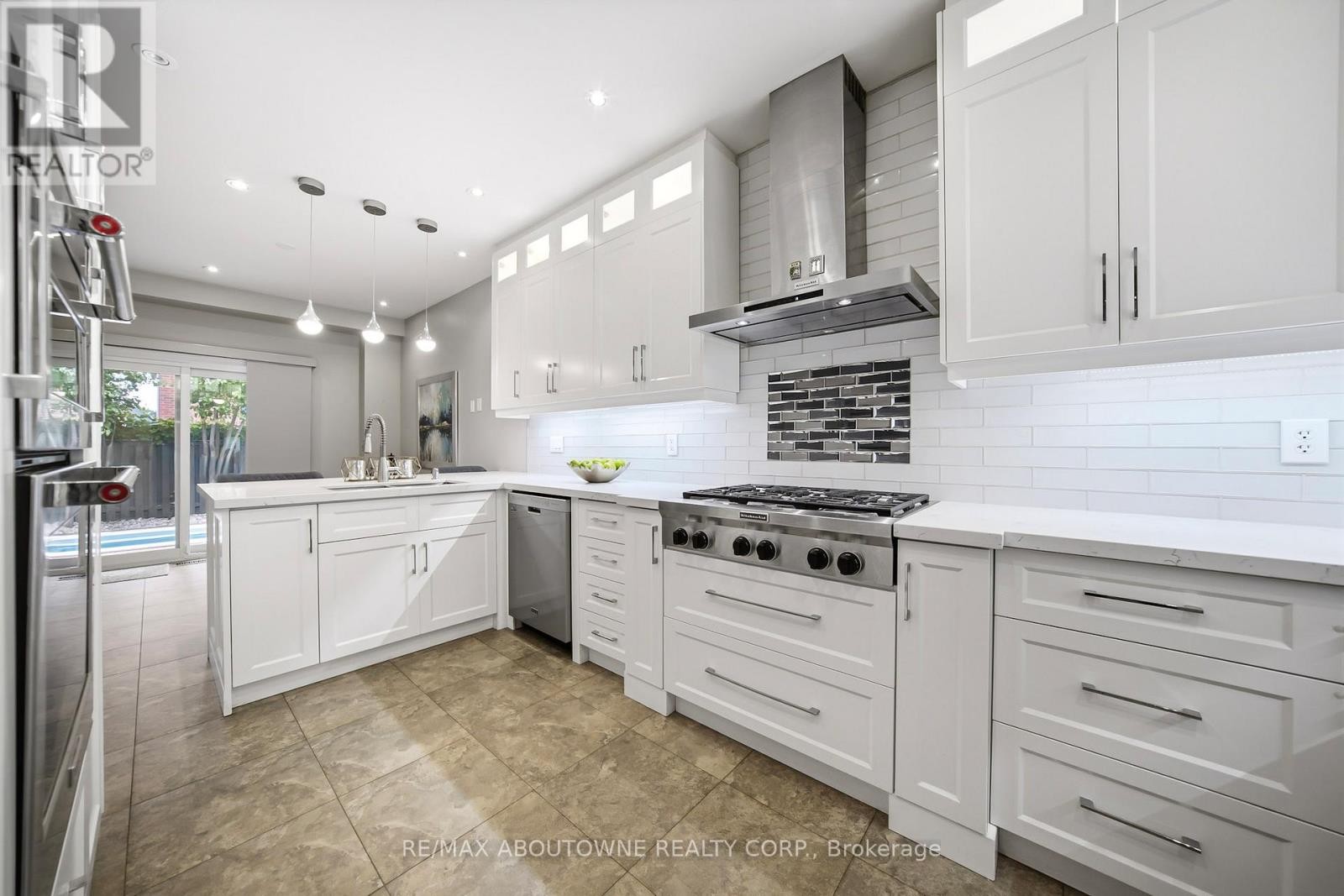 












3408 HIDEAWAY PLACE

,
Mississauga (Churchill Meadows),




Ontario
L5M0A7

