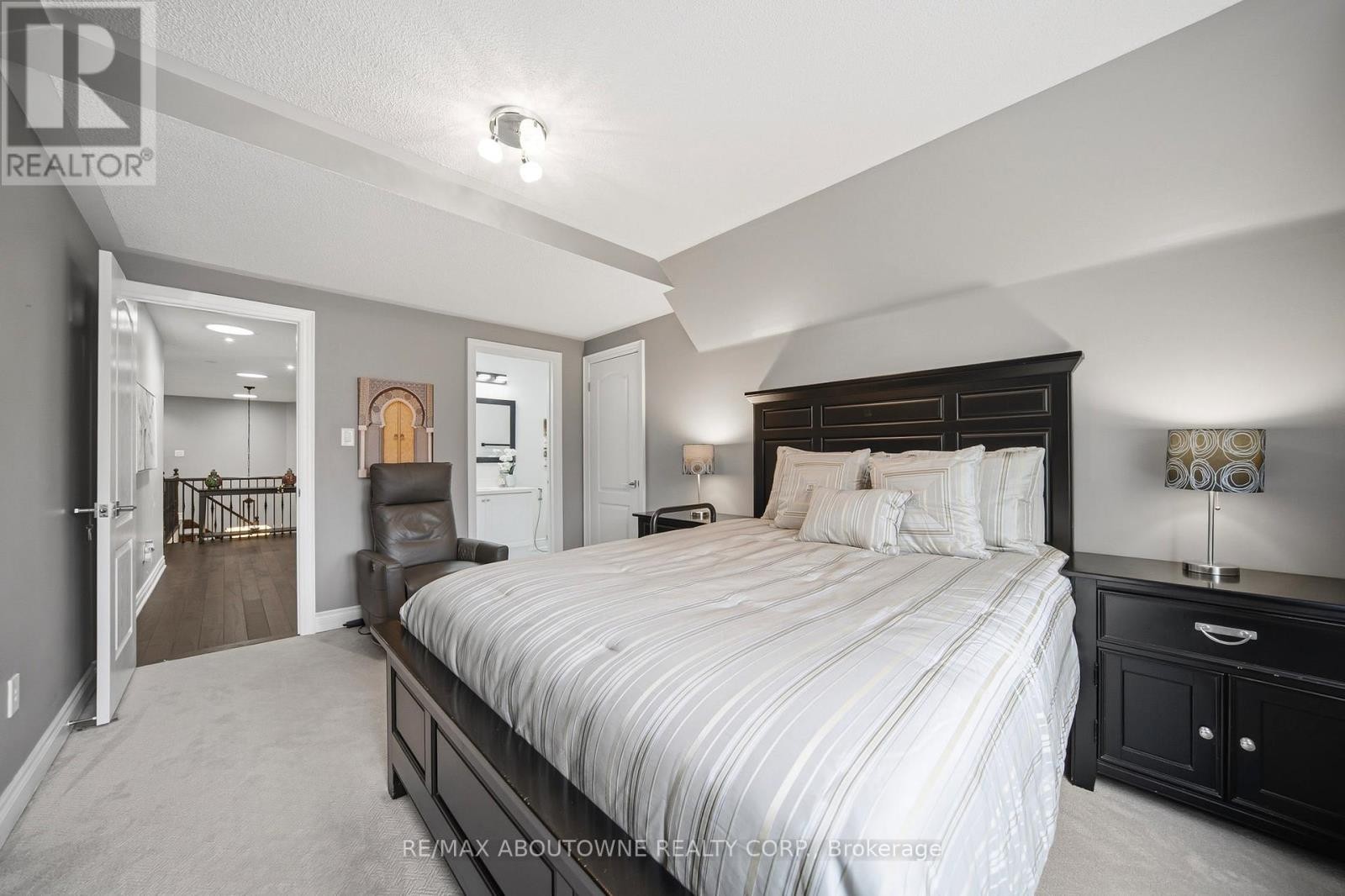 












3408 HIDEAWAY PLACE

,
Mississauga (Churchill Meadows),




Ontario
L5M0A7

