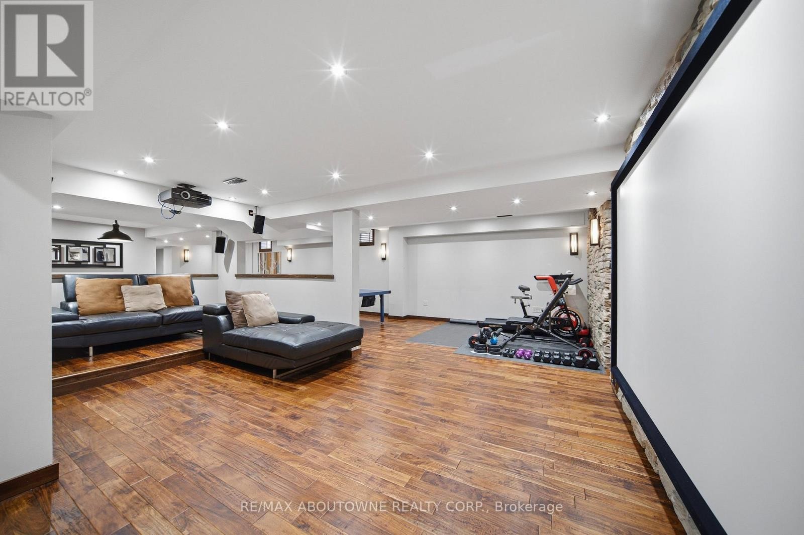 












3408 HIDEAWAY PLACE

,
Mississauga (Churchill Meadows),




Ontario
L5M0A7

