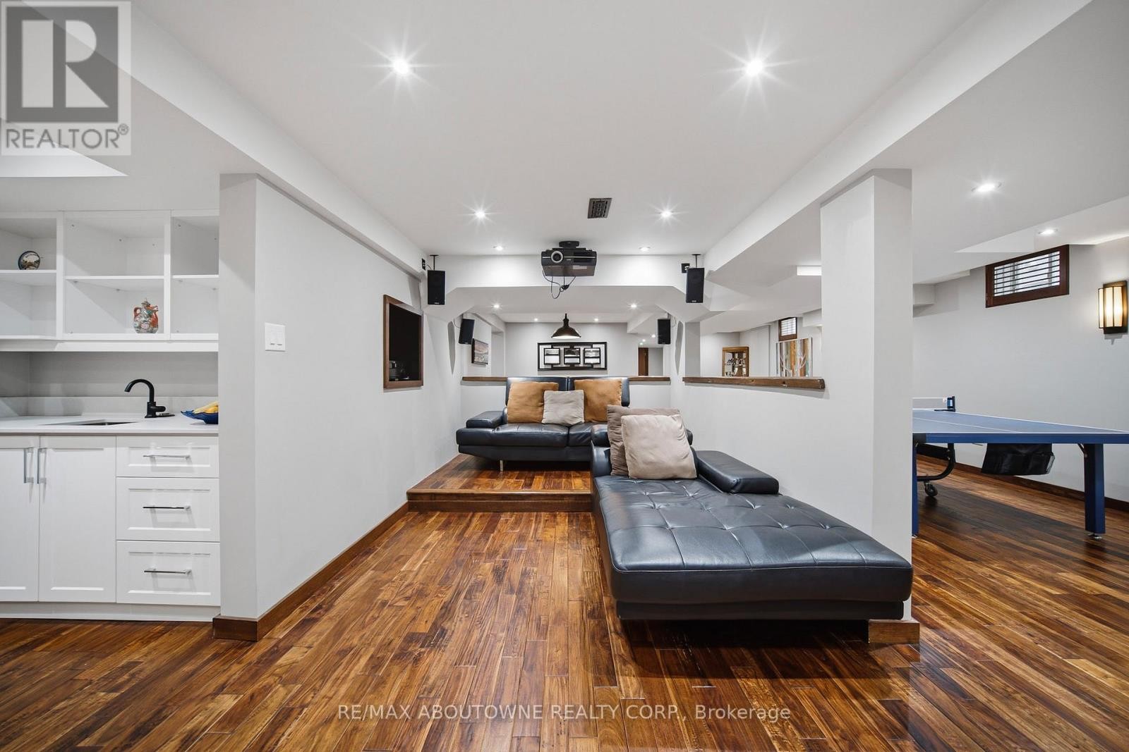 












3408 HIDEAWAY PLACE

,
Mississauga (Churchill Meadows),




Ontario
L5M0A7

