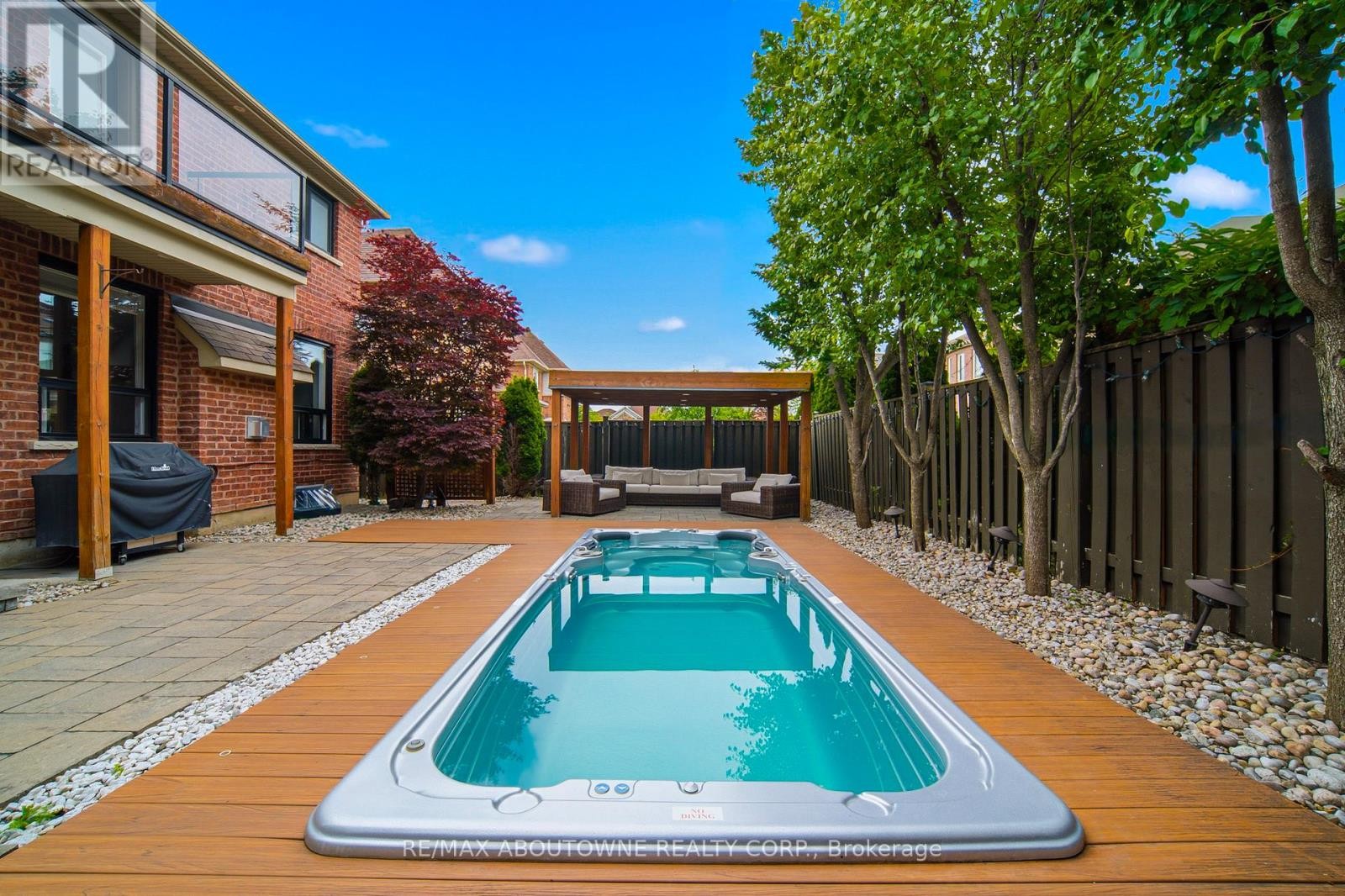 












3408 HIDEAWAY PLACE

,
Mississauga (Churchill Meadows),




Ontario
L5M0A7


