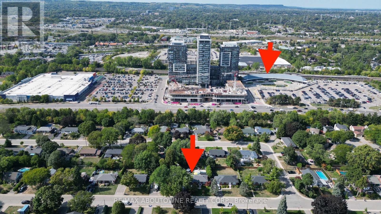 












2105 MAPLEWOOD DRIVE

,
Burlington (Brant),




Ontario
L7R2C6

