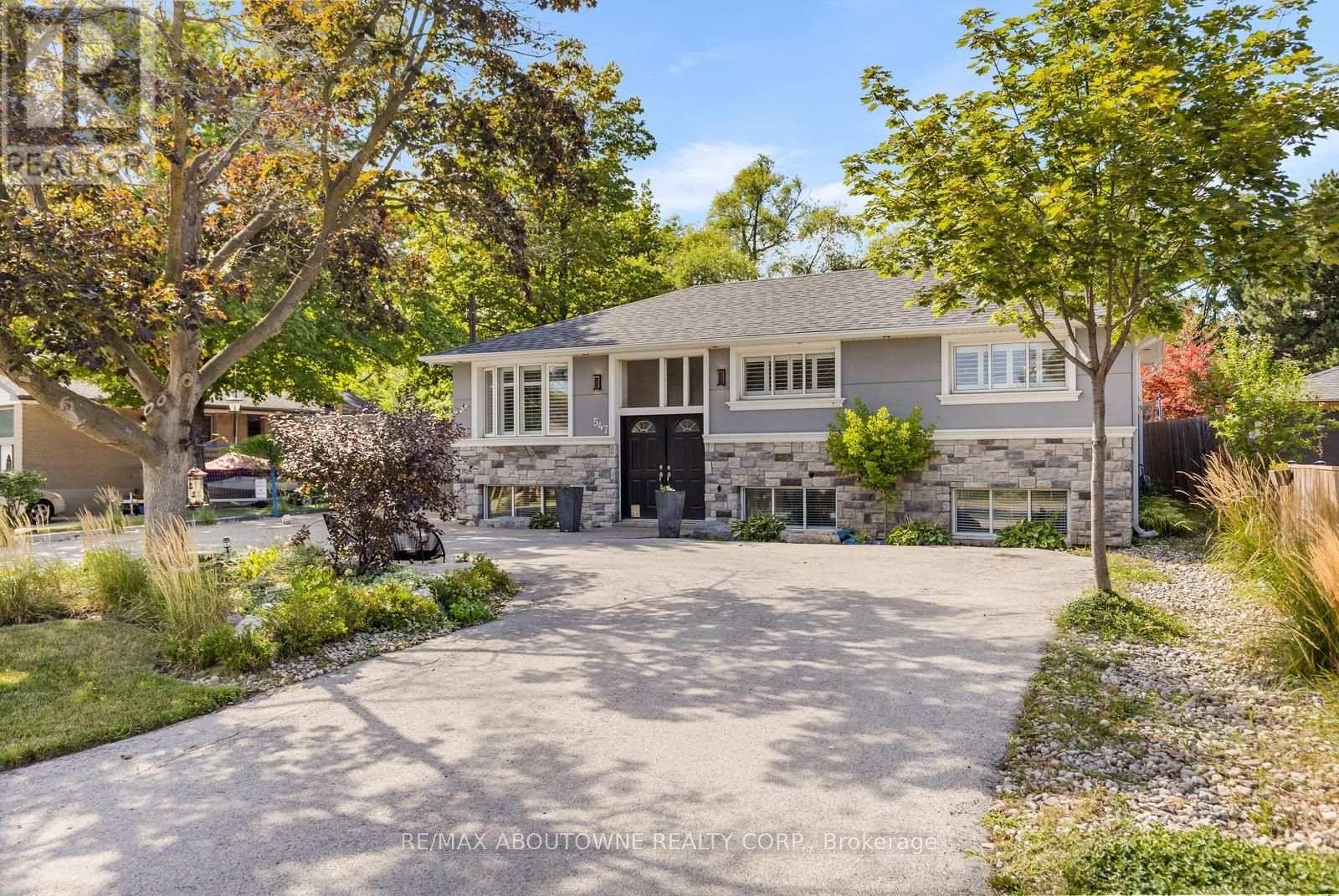 












547 PINEGROVE ROAD

,
Oakville (WO West),




Ontario
L6K2C2

