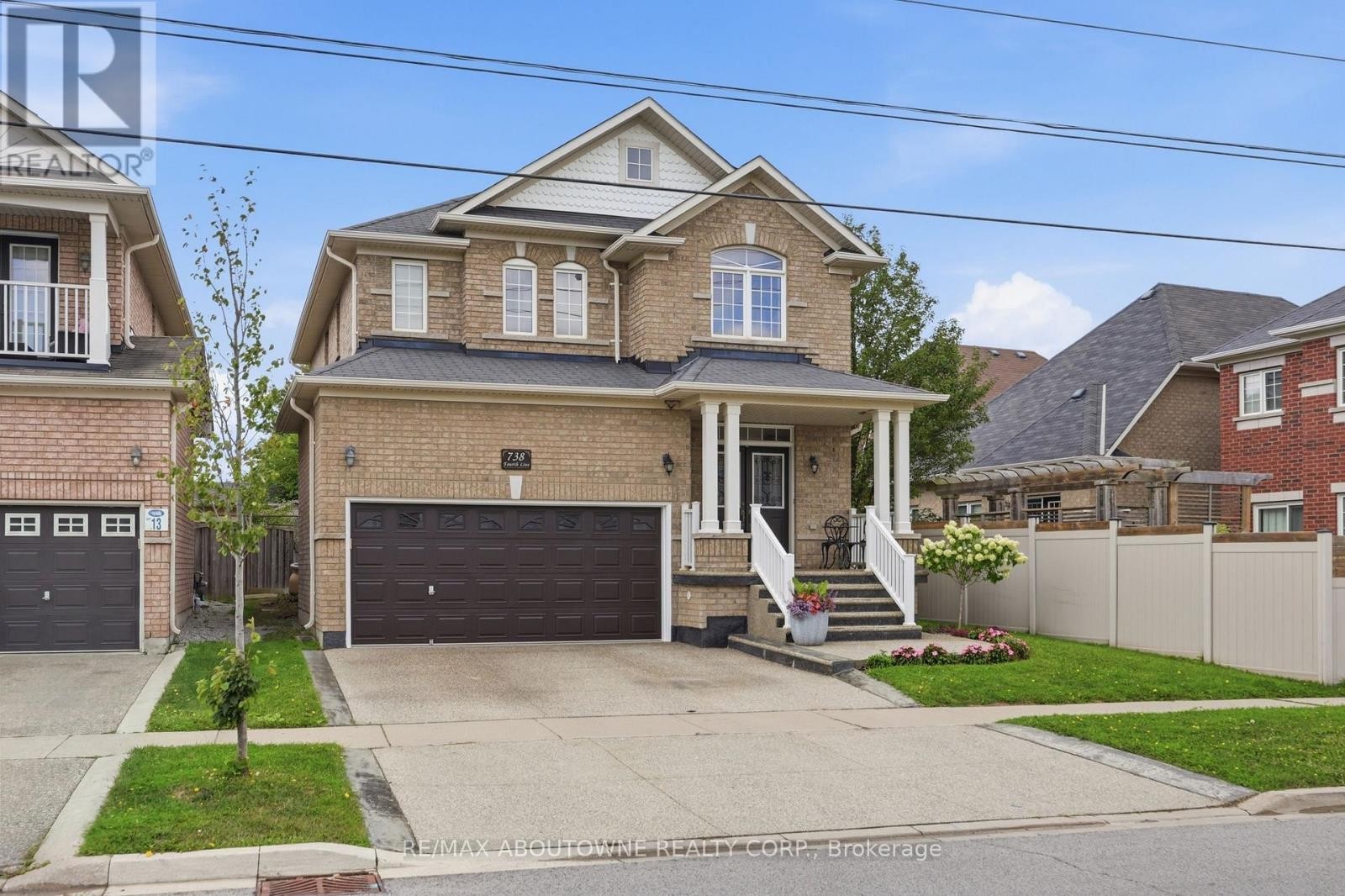 












738 FOURTH LINE

,
Milton (BE Beaty),




Ontario
L9T7E4

