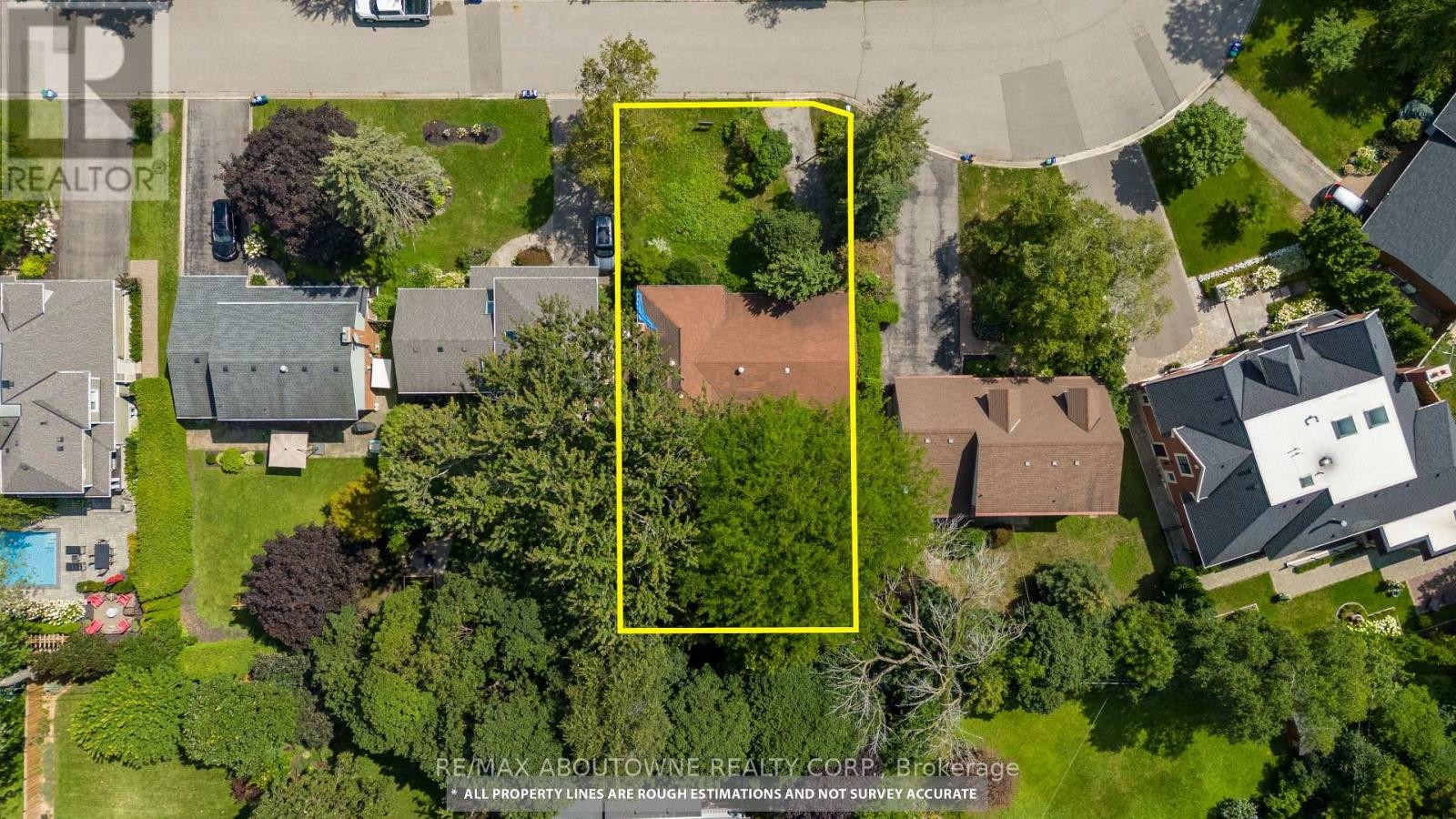 












144 ULSTER DRIVE

,
Oakville (BR Bronte),




Ontario
L6L3P2

