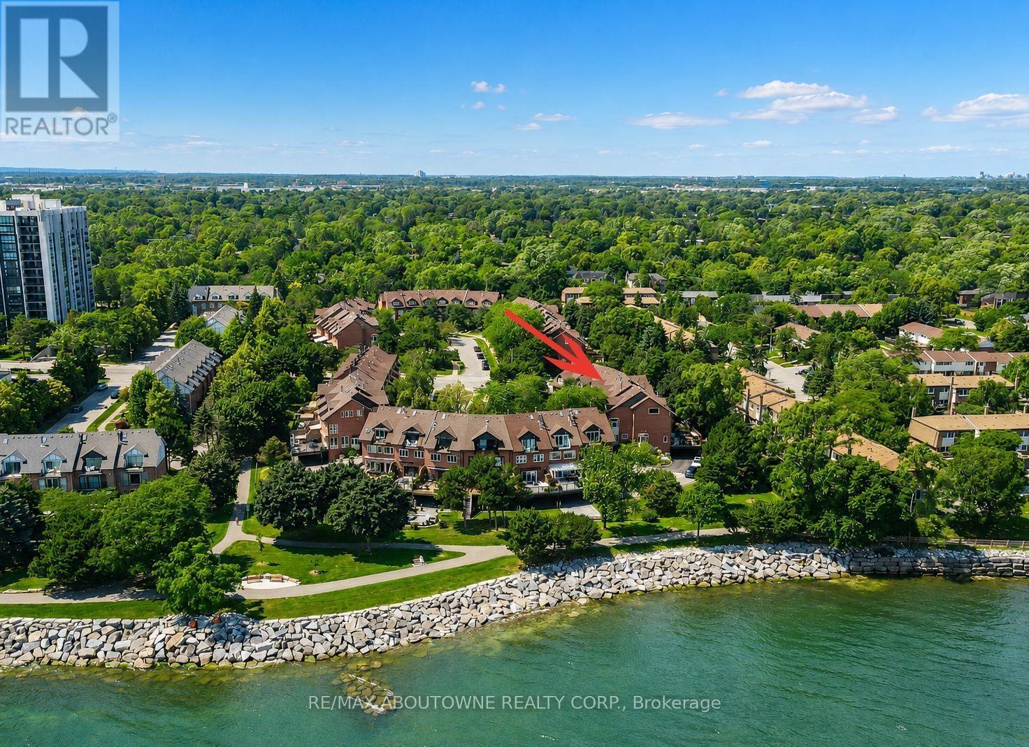 












25 SOUTHWIND TERRACE

,
Oakville (BR Bronte),




Ontario
L6L6K6


