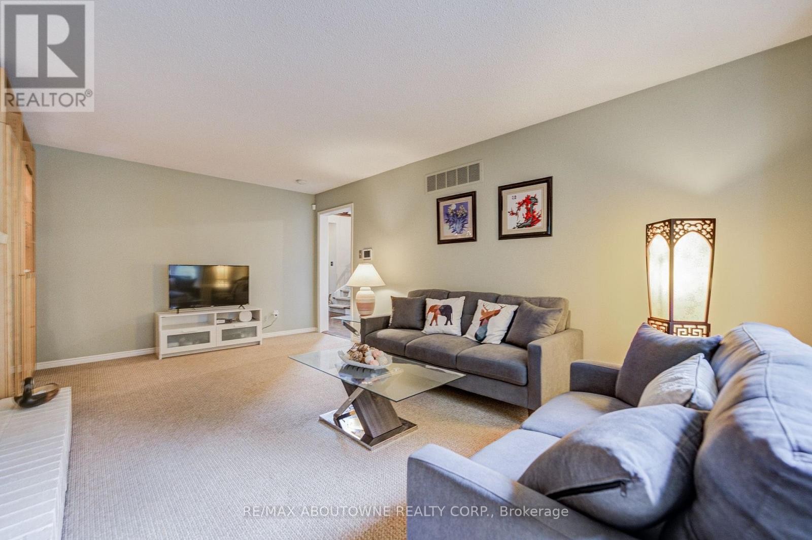 












1511 STONEYBROOK TRAIL

,
Oakville (GA Glen Abbey),




Ontario
L6M2R4

