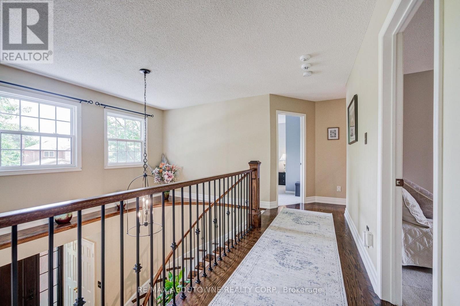 












1511 STONEYBROOK TRAIL

,
Oakville (GA Glen Abbey),




Ontario
L6M2R4

