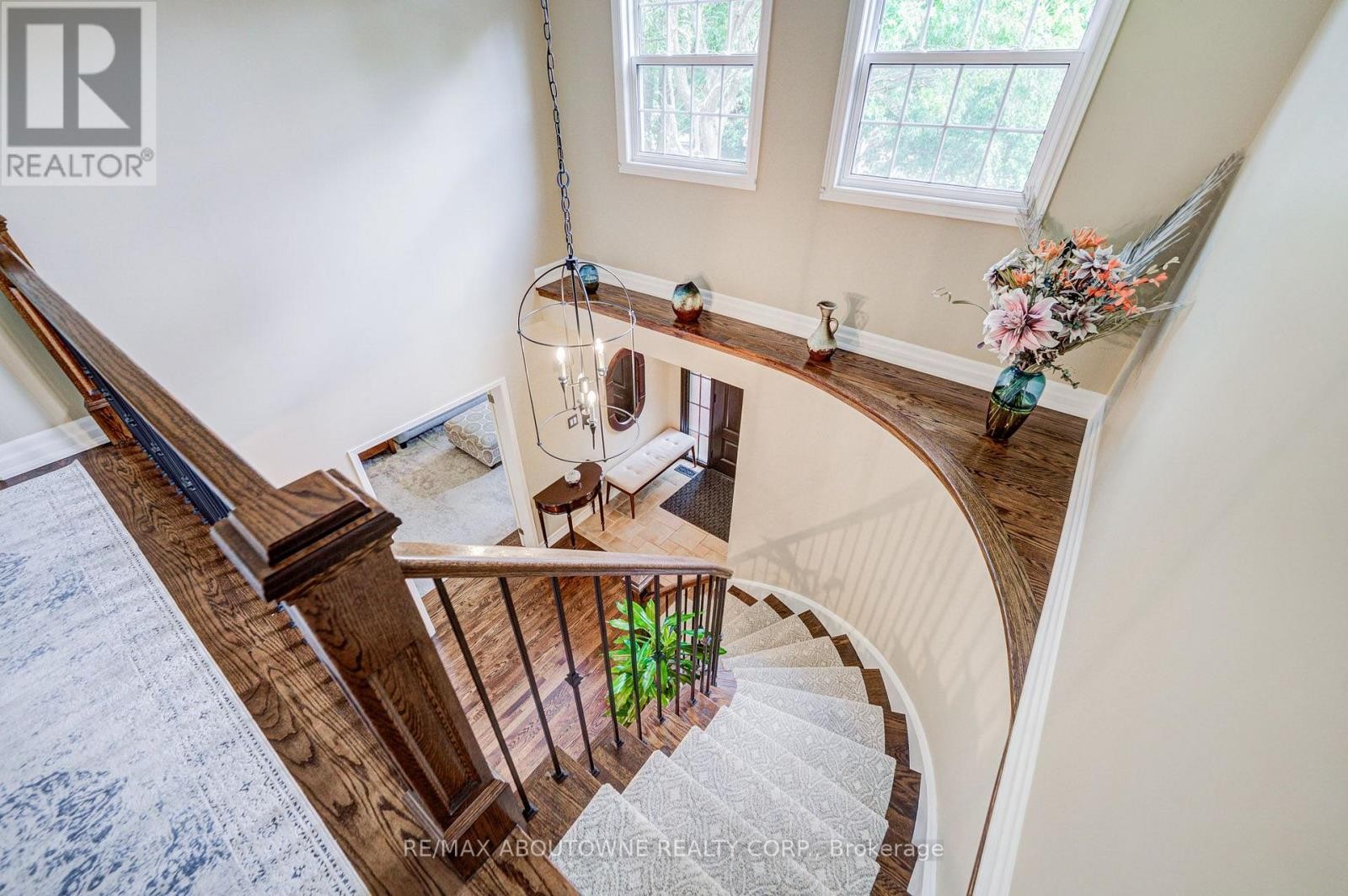 












1511 STONEYBROOK TRAIL

,
Oakville (GA Glen Abbey),




Ontario
L6M2R4

