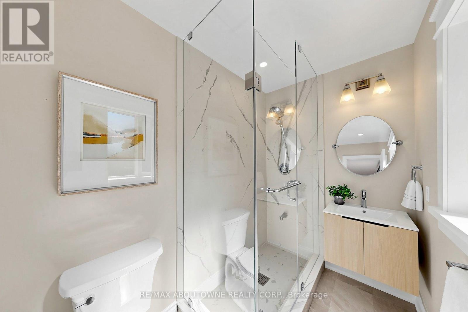 












1304 DEVON ROAD

,
Oakville (MO Morrison),




Ontario
L6J2L8

