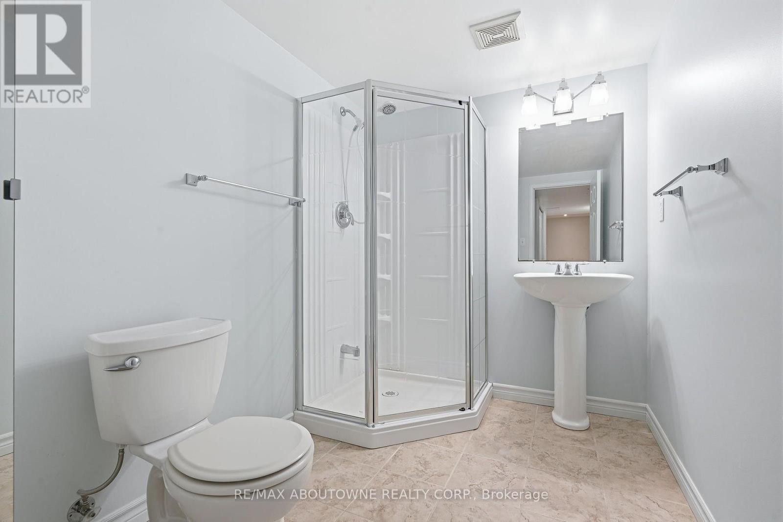 












2381 GRAND OAK TRAIL

,
Oakville (WM Westmount),




Ontario
L6M4V4

