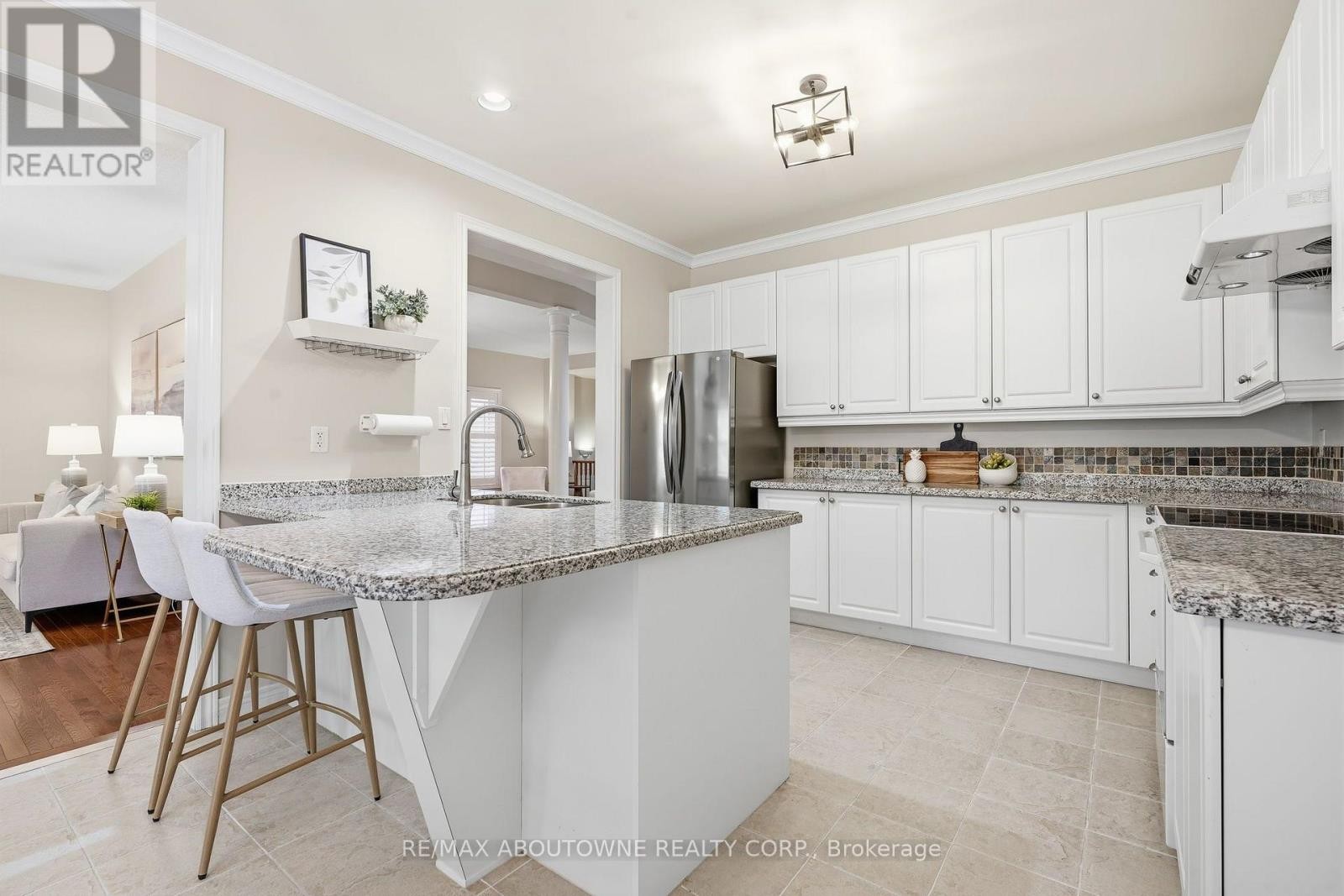 












2381 GRAND OAK TRAIL

,
Oakville (WM Westmount),




Ontario
L6M4V4

