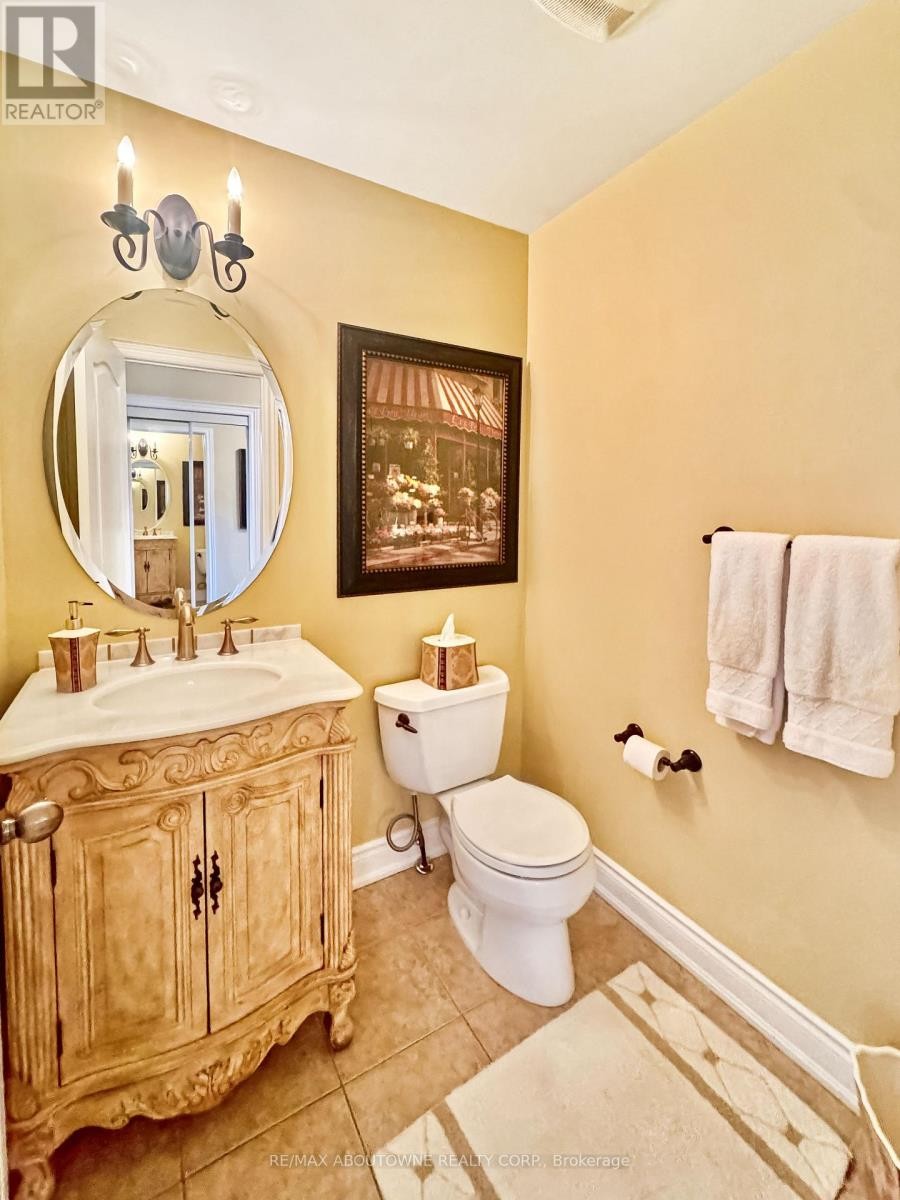 












434 NAUTICAL BOULEVARD

,
Oakville (BR Bronte),




Ontario
L6L0A6


