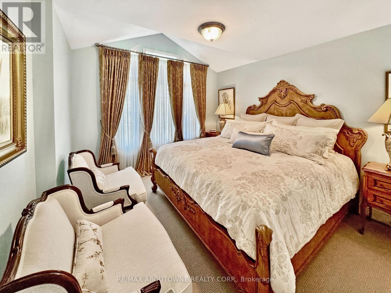 












434 NAUTICAL BOULEVARD

,
Oakville (BR Bronte),




Ontario
L6L0A6

