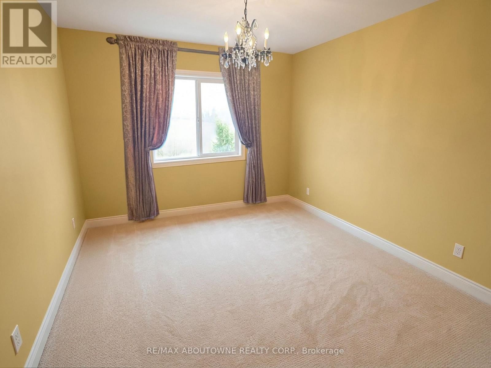 












434 NAUTICAL BOULEVARD

,
Oakville (BR Bronte),




Ontario
L6L0A6

