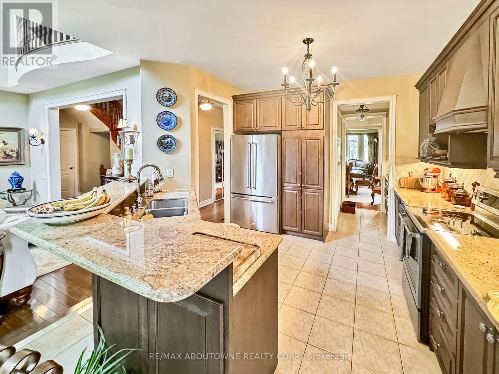 












434 NAUTICAL BOULEVARD

,
Oakville (BR Bronte),




Ontario
L6L0A6

