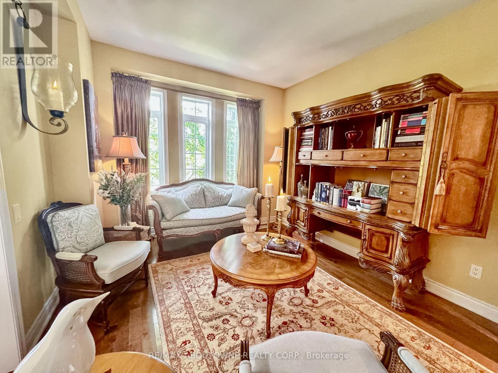 












434 NAUTICAL BOULEVARD

,
Oakville (BR Bronte),




Ontario
L6L0A6

