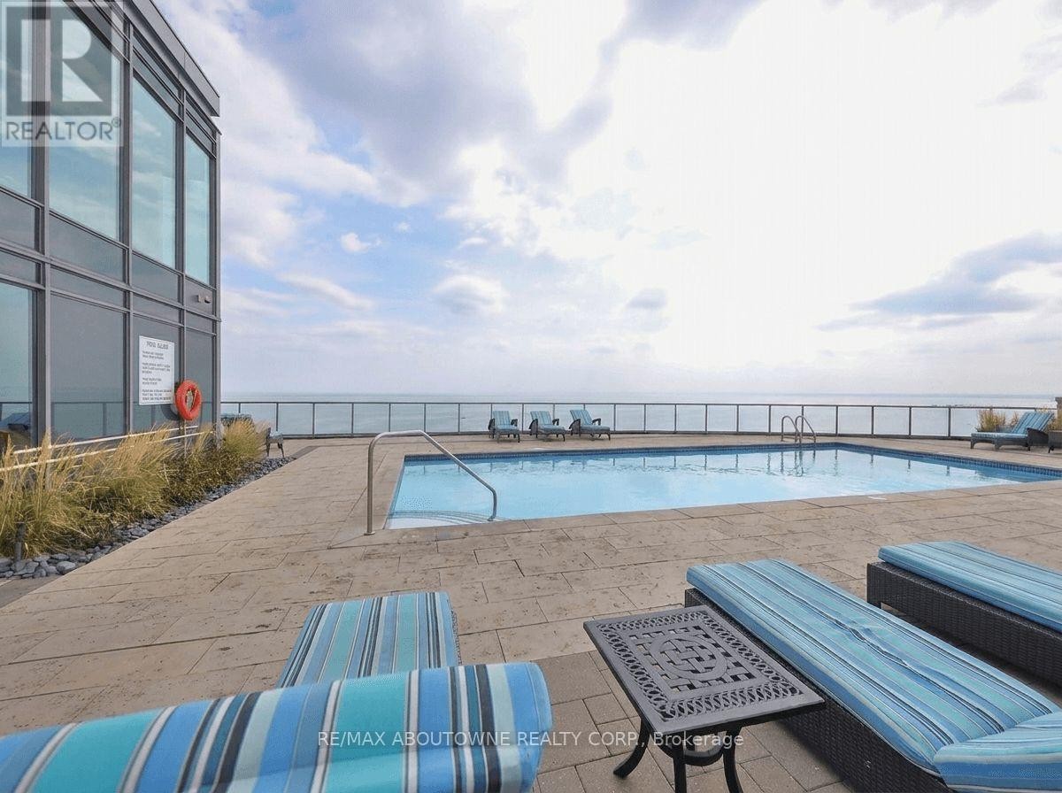 












808 - 11 BRONTE ROAD

,
Oakville (BR Bronte),




Ontario
L6L5B6

